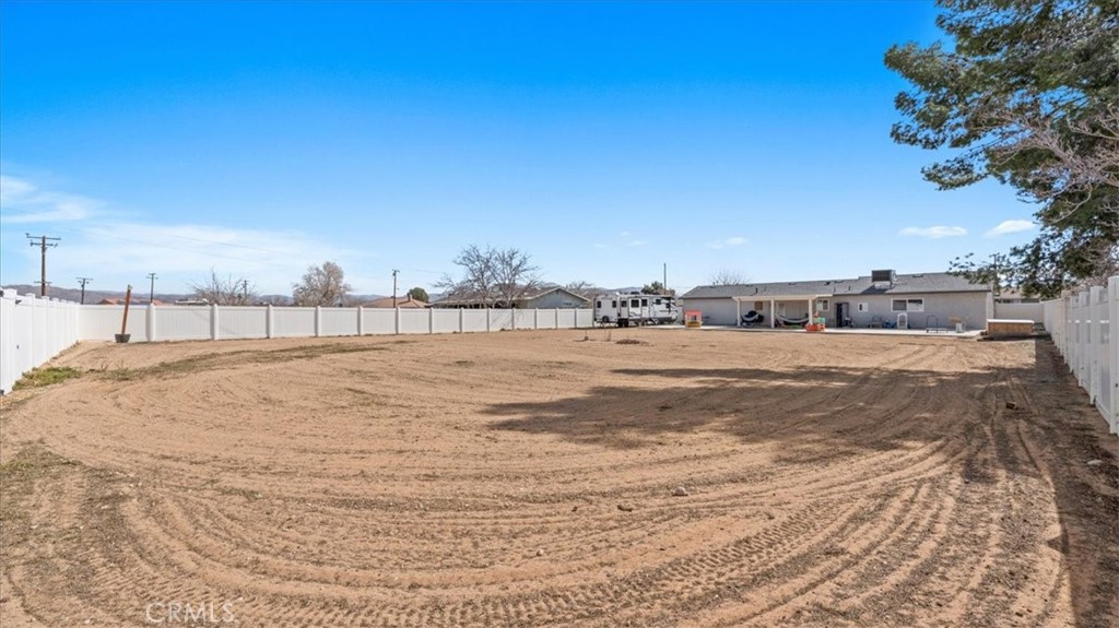 13020 Ojai Road Apple Valley, CA 92308 - Photo 23 of 34