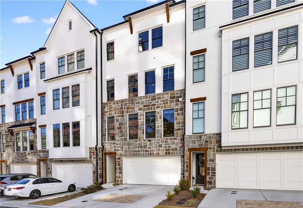 2722 Thornewilde Way Atlanta, GA 30339 - Photo 2 of 70