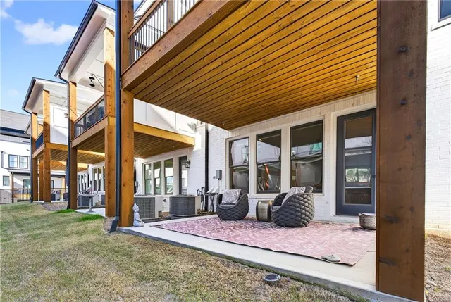 $1,125,000 | 2722 Thornewilde Way, Atlanta, GA 30339