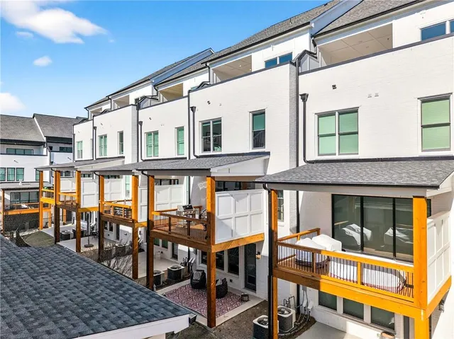 $1,125,000 | 2722 Thornewilde Way, Atlanta, GA 30339