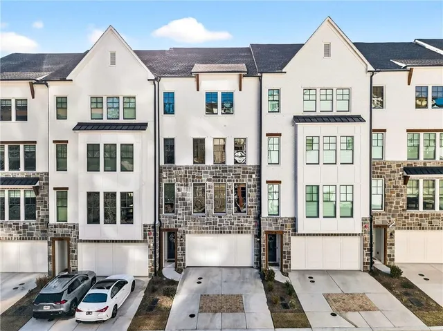 $1,125,000 | 2722 Thornewilde Way, Atlanta, GA 30339