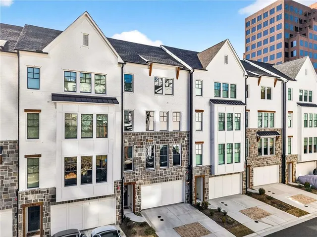 $1,125,000 | 2722 Thornewilde Way, Atlanta, GA 30339