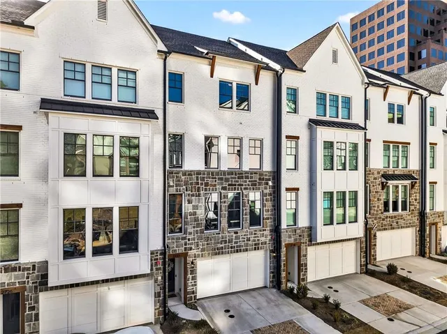 $1,125,000 | 2722 Thornewilde Way, Atlanta, GA 30339