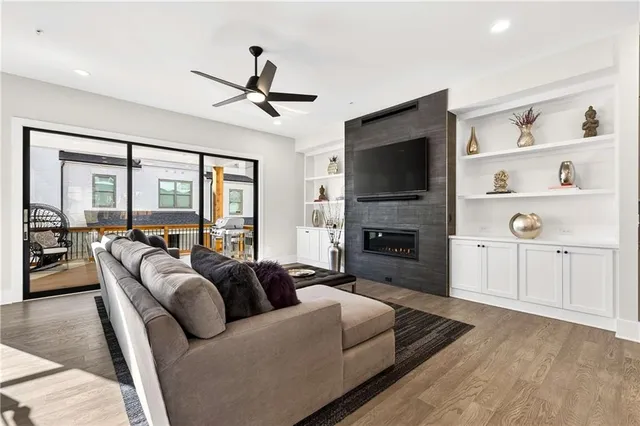 $1,125,000 | 2722 Thornewilde Way, Atlanta, GA 30339