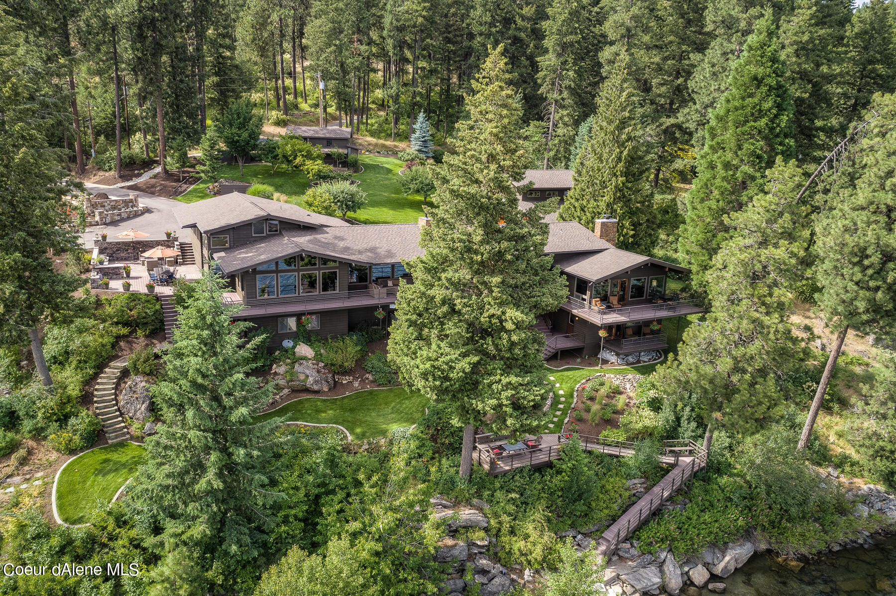 5124 West Mica Shore Road Coeur D'Alene, ID 83814 - Photo 13 of 52 Luxury Waterfront Living