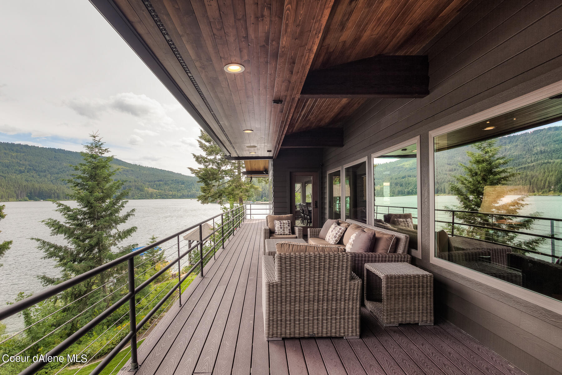 5124 West Mica Shore Road Coeur D'Alene, ID 83814 - Photo 17 of 52 Luxury Waterfront Living