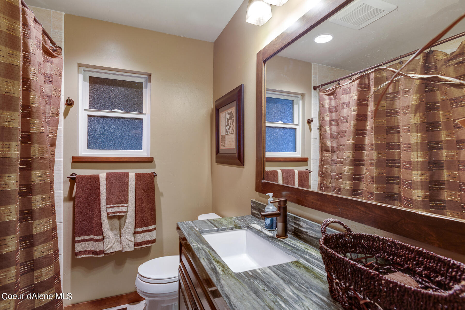 5124 West Mica Shore Road Coeur D'Alene, ID 83814 - Photo 32 of 52 Luxury Waterfront Living