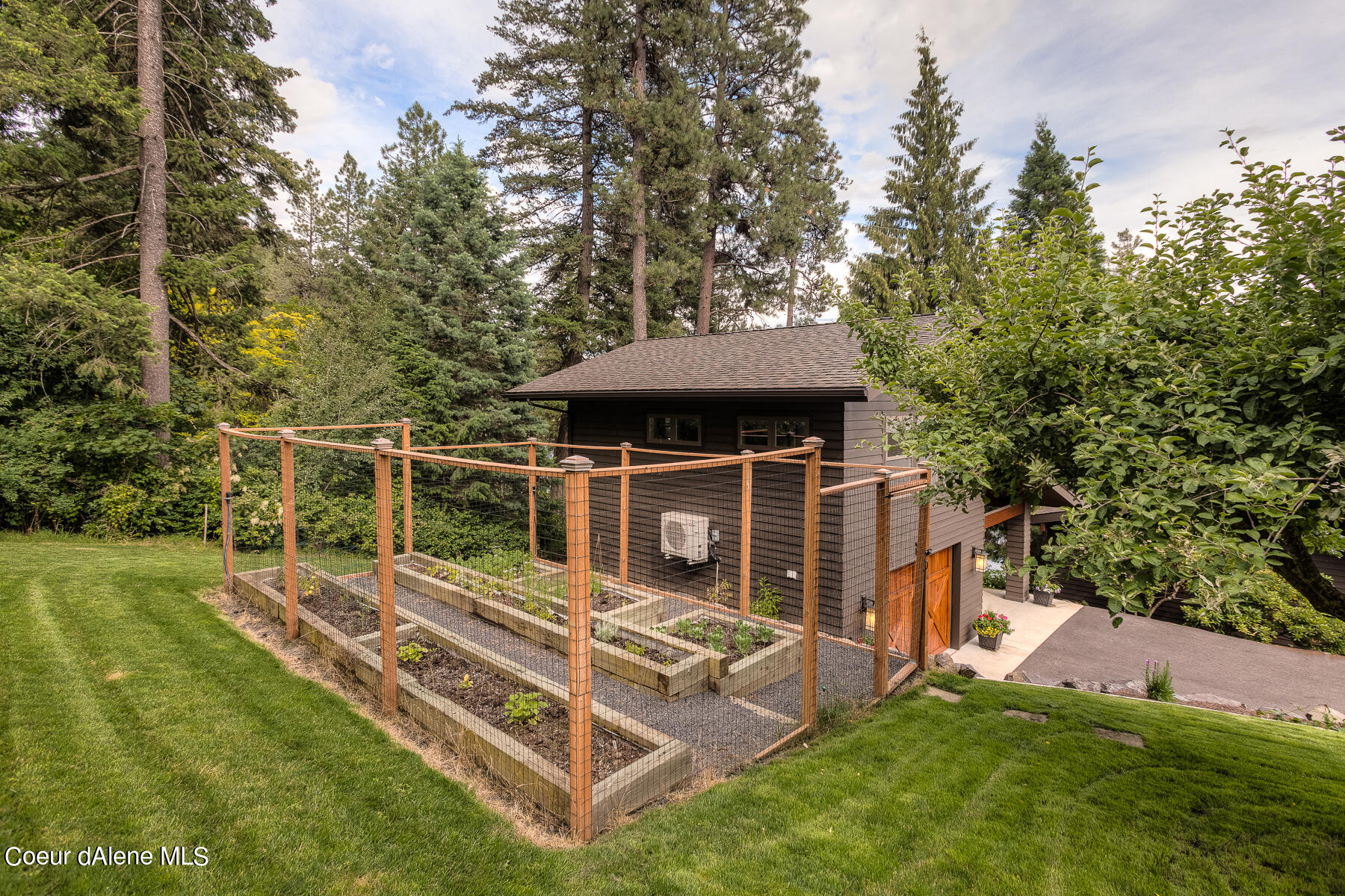 5124 West Mica Shore Road Coeur D'Alene, ID 83814 - Photo 5 of 52 Luxury Waterfront Living