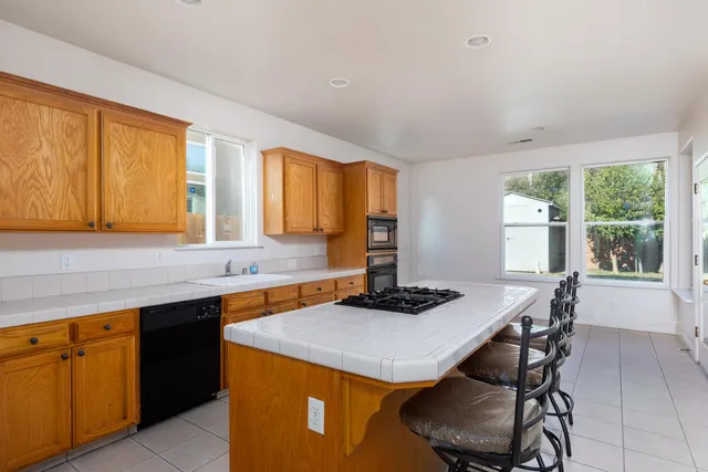 $599,900 | 2681 Wrenwood Avenue, Clovis, CA 93611