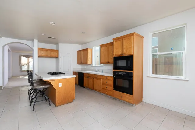 $599,900 | 2681 Wrenwood Avenue, Clovis, CA 93611