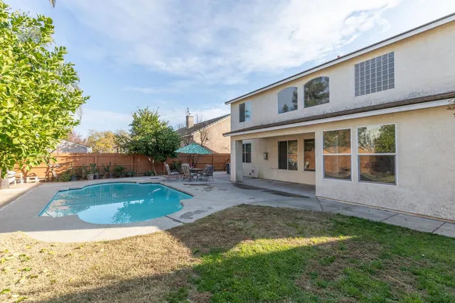 $599,900 | 2681 Wrenwood Avenue, Clovis, CA 93611