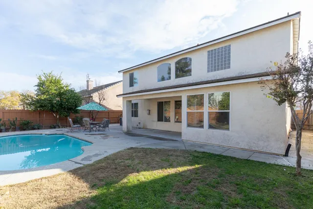 $599,900 | 2681 Wrenwood Avenue, Clovis, CA 93611