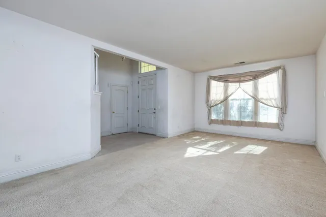 $599,900 | 2681 Wrenwood Avenue, Clovis, CA 93611