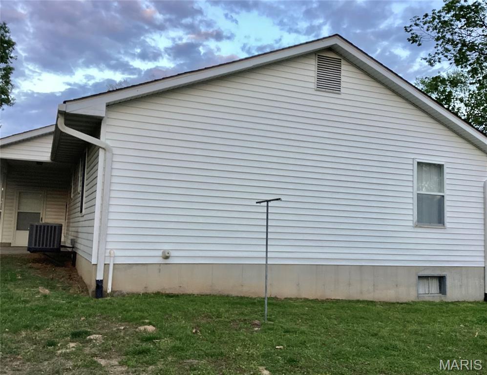 107 Vincent Street Pacific, MO 63069 - Photo 2 of 21