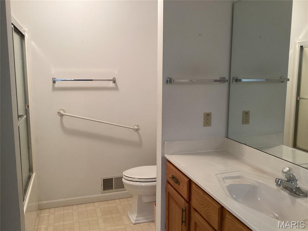 107 Vincent Street Pacific, MO 63069 - Photo 6 of 21