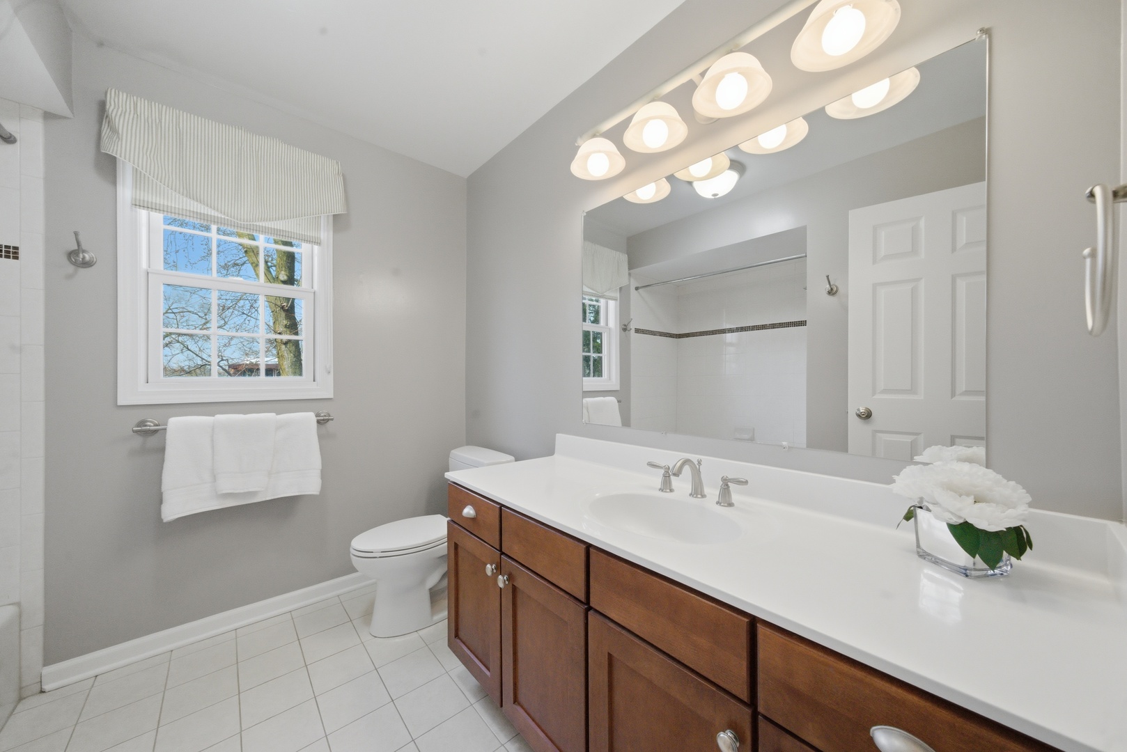 402 Locust Place Deerfield, IL 60015 - Photo 23 of 31