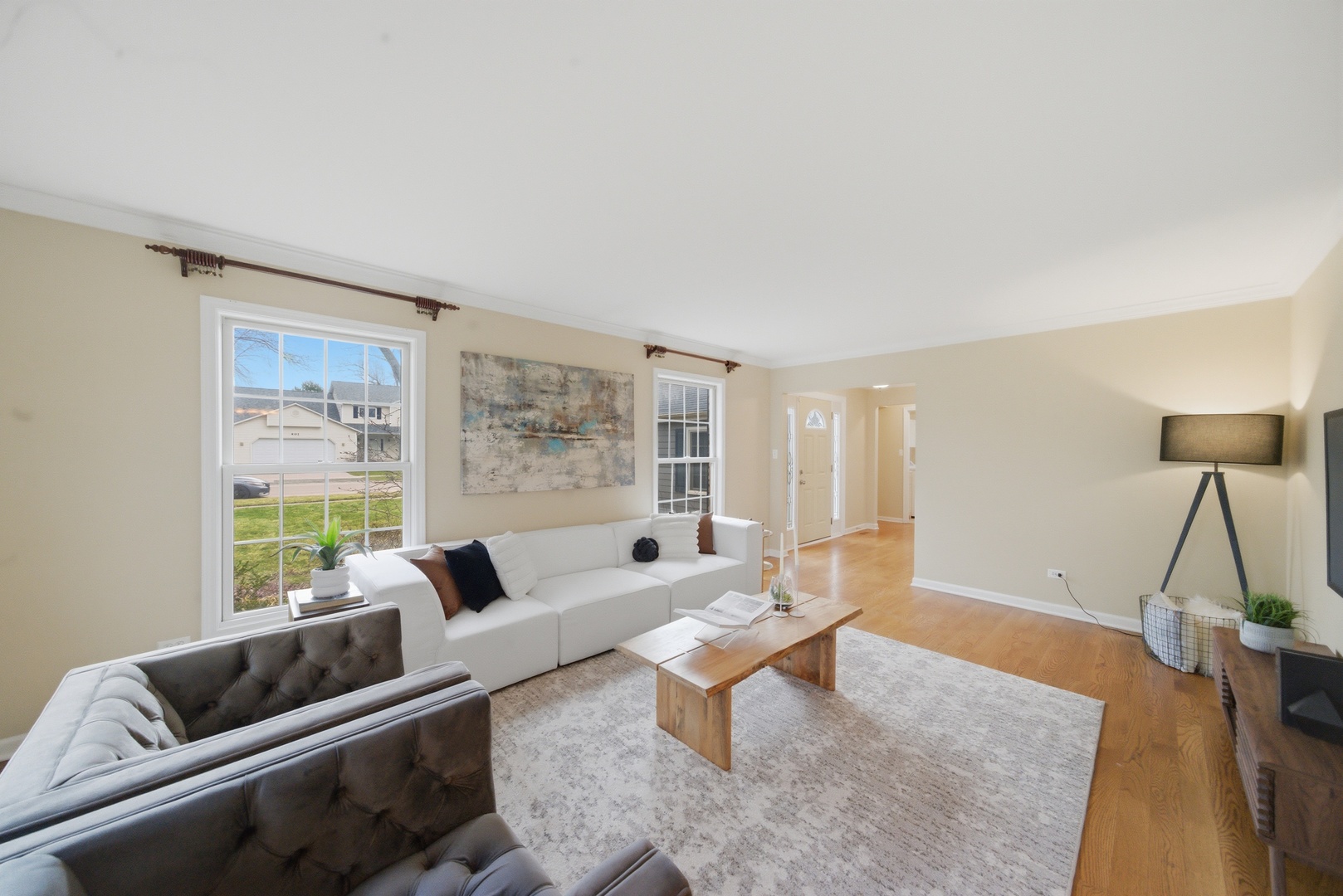 402 Locust Place Deerfield, IL 60015 - Photo 4 of 31