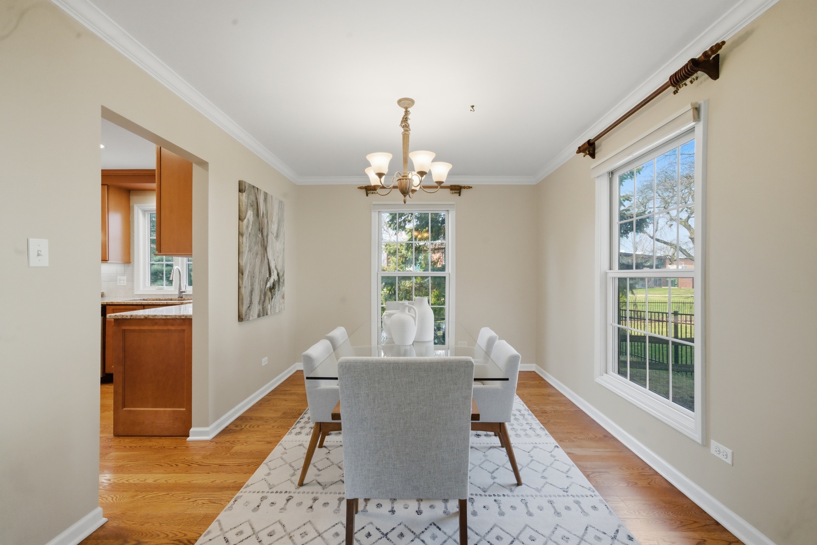 402 Locust Place Deerfield, IL 60015 - Photo 6 of 31