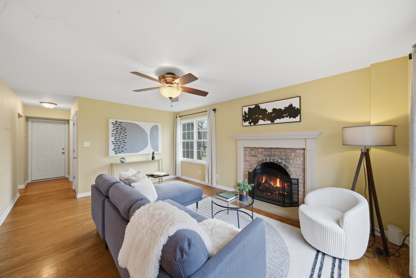 402 Locust Place Deerfield, IL 60015 - Photo 9 of 31