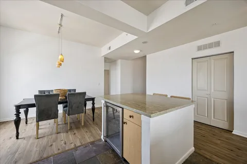 $325,000 | 3505 Sage Road, Unit 2810, Houston, TX 77056