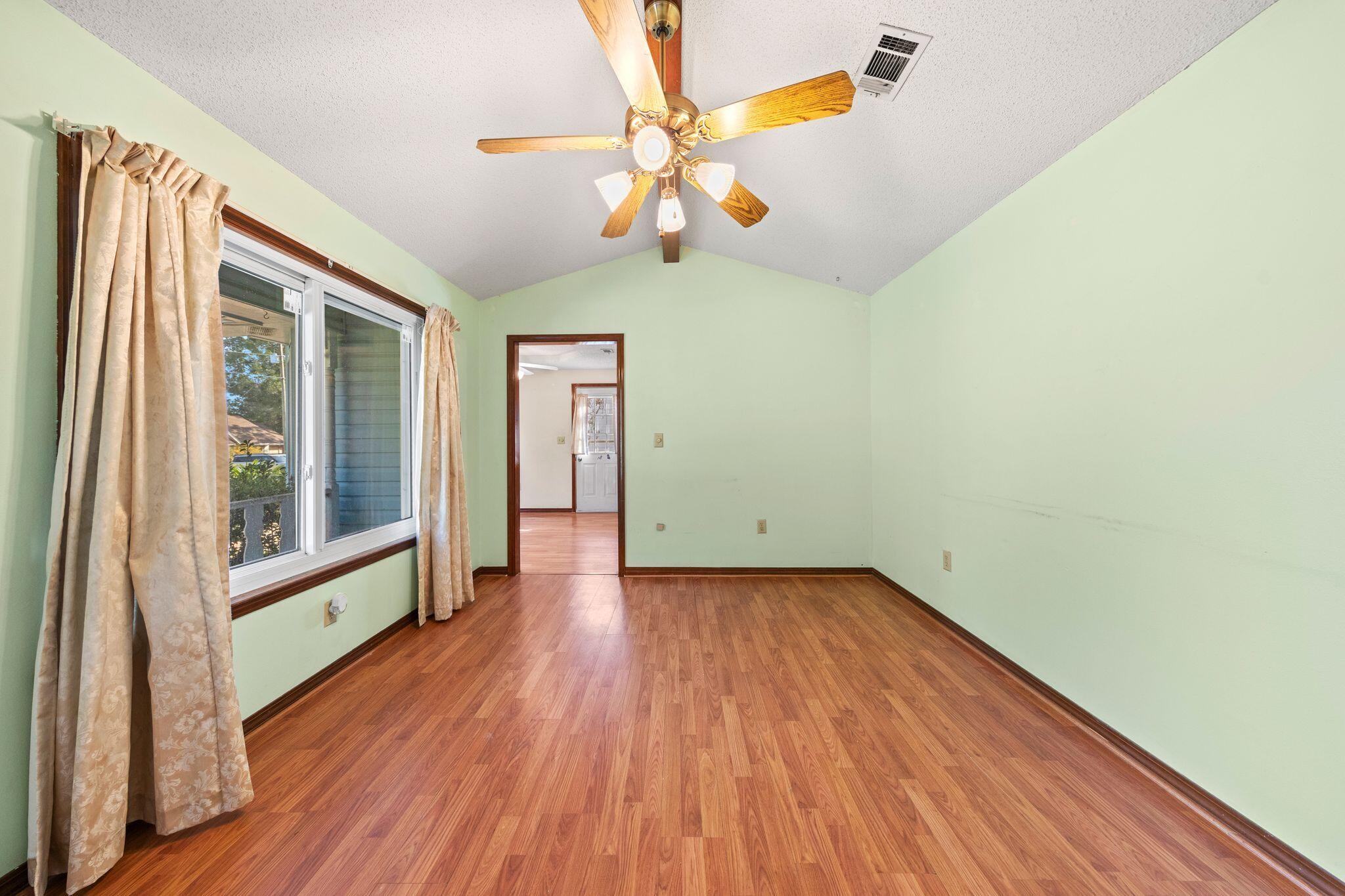 144 Oak Terrace Drive Crestview, FL 32539 - Photo 14 of 61 Image00014