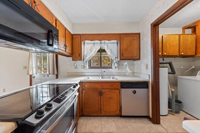 $225,000 | 144 Oak Terrace Drive, Crestview, FL 32539