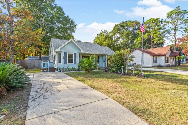 $225,000 | 144 Oak Terrace Drive, Crestview, FL 32539