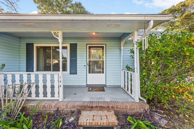 $225,000 | 144 Oak Terrace Drive, Crestview, FL 32539