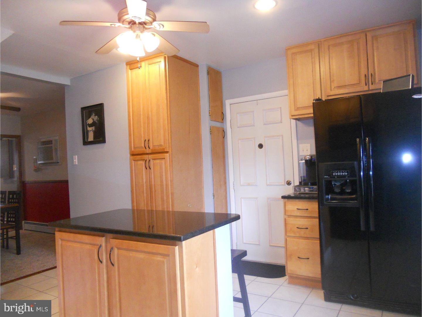 2850 Nautilus Road Philadelphia, PA 19154 - Photo 3 of 19 Kitchen