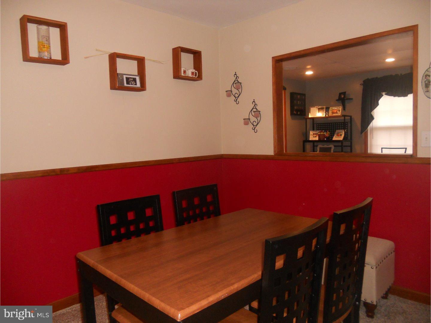 2850 Nautilus Road Philadelphia, PA 19154 - Photo 6 of 19 Dining Room