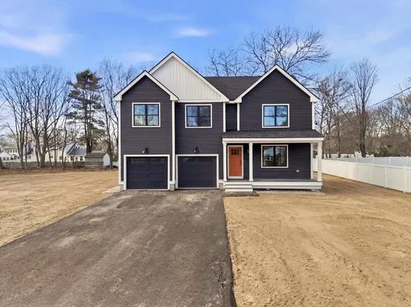 $879,900 | 33 Donahue Way, Stoughton, MA 02072