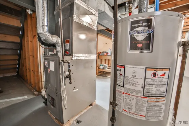 $229,000 | 351 Charlesgate Circle, Amherst, NY 14051