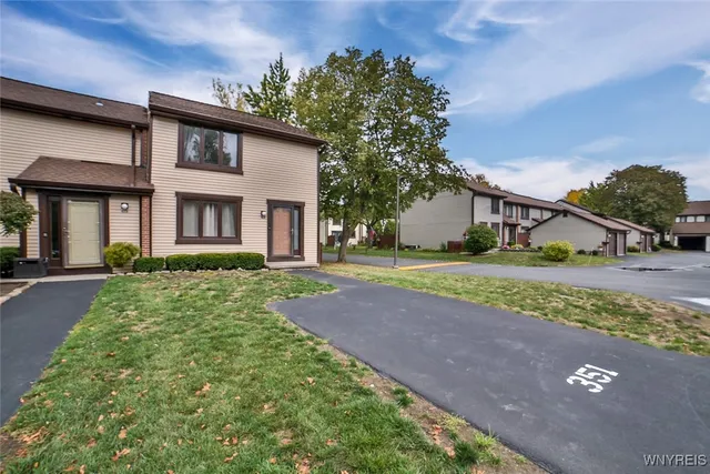 $229,000 | 351 Charlesgate Circle, Amherst, NY 14051