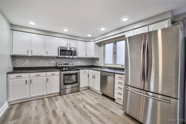 $229,000 | 351 Charlesgate Circle, Amherst, NY 14051