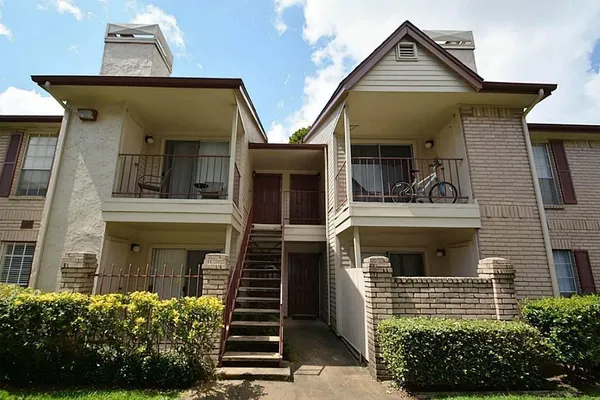 $119,900 | 2120 El Paseo Street, Unit 2311, Houston, TX 77054