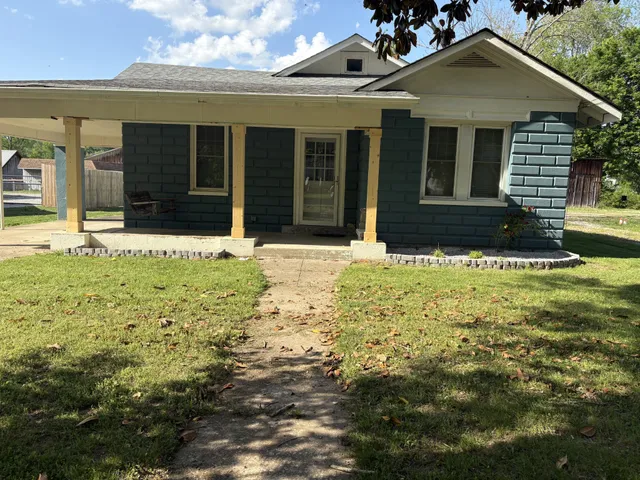 $204,900 | 317 West Main Street, Waverly, TN 37185