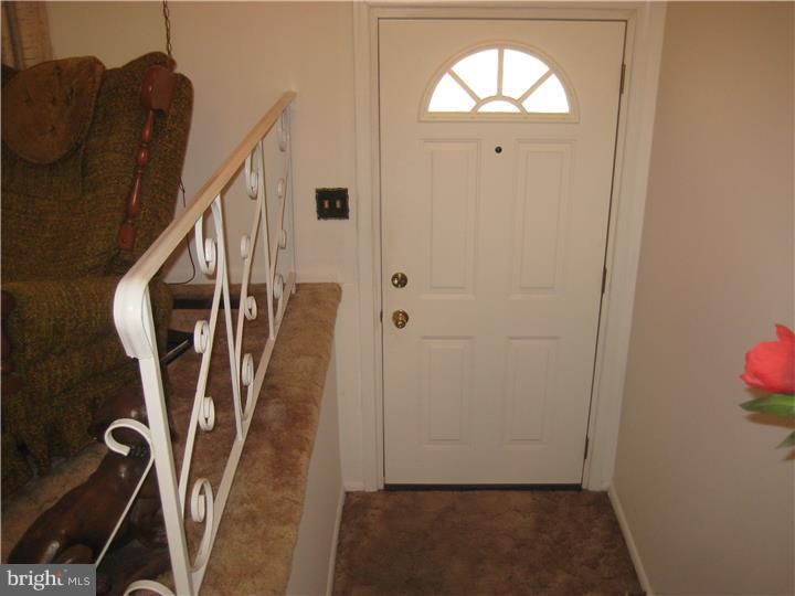 3545 Kyle Road Philadelphia, PA 19154 - Photo 4 of 25 Foyer