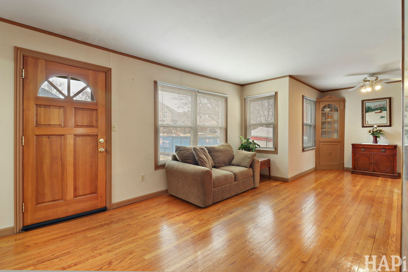 911 Elmdale Road Glenview, IL 60025 - Photo 2 of 31 Gallery Image 2