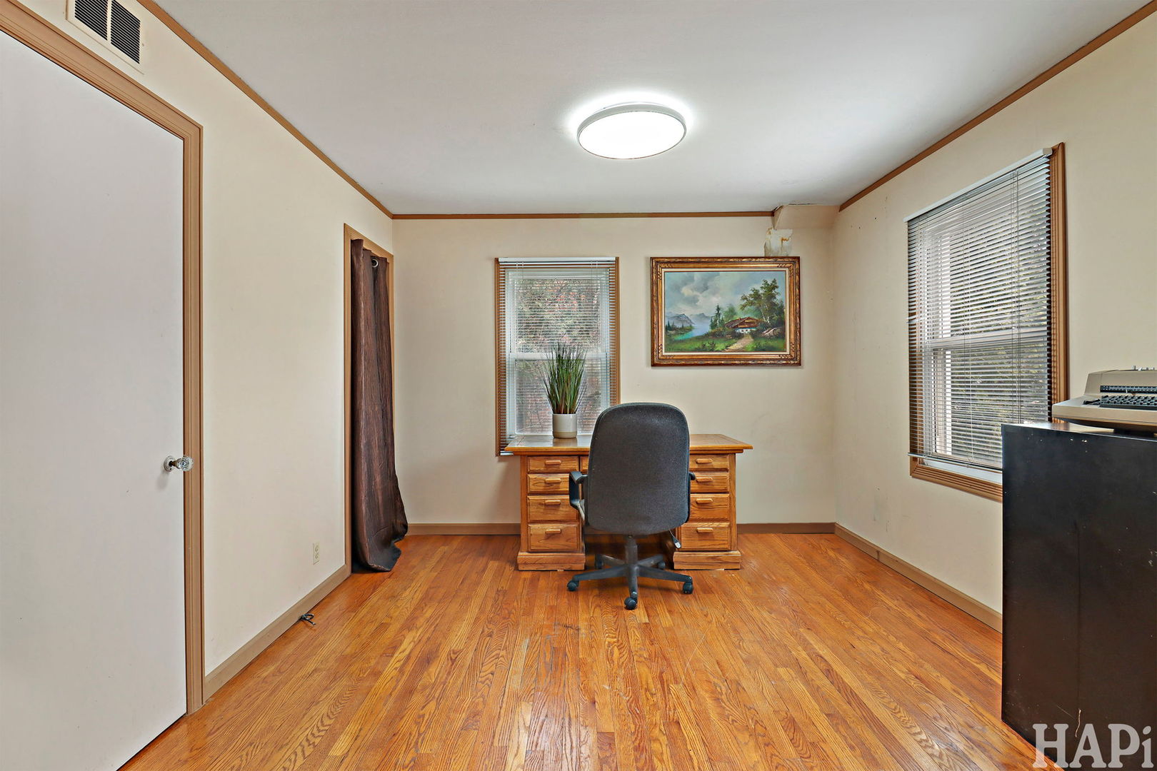 911 Elmdale Road Glenview, IL 60025 - Photo 5 of 31 Gallery Image 5
