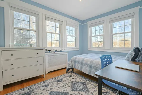 $985,000 | 32 Lynwood Road, Scarsdale, NY 10583