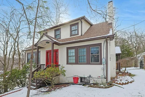 $985,000 | 32 Lynwood Road, Scarsdale, NY 10583