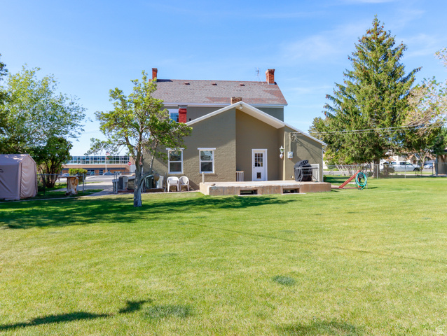 155 West Center Street Fillmore, UT 84631 - Photo 71 of 86 Expansive green lawn with mature trees