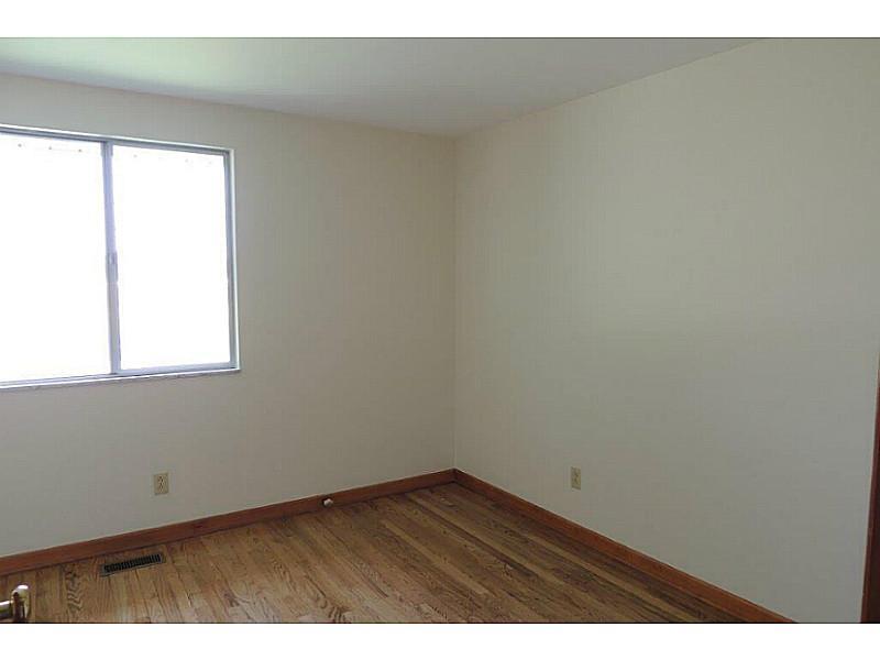 1191 Hospital Road Franklin, IN 46131 - Photo 11 of 15 Gallery Image 11