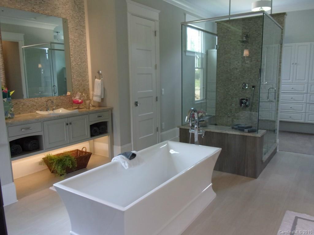 18105 Shearer Road Davidson, NC 28036 - Photo 12 of 24 Gallery Image 12