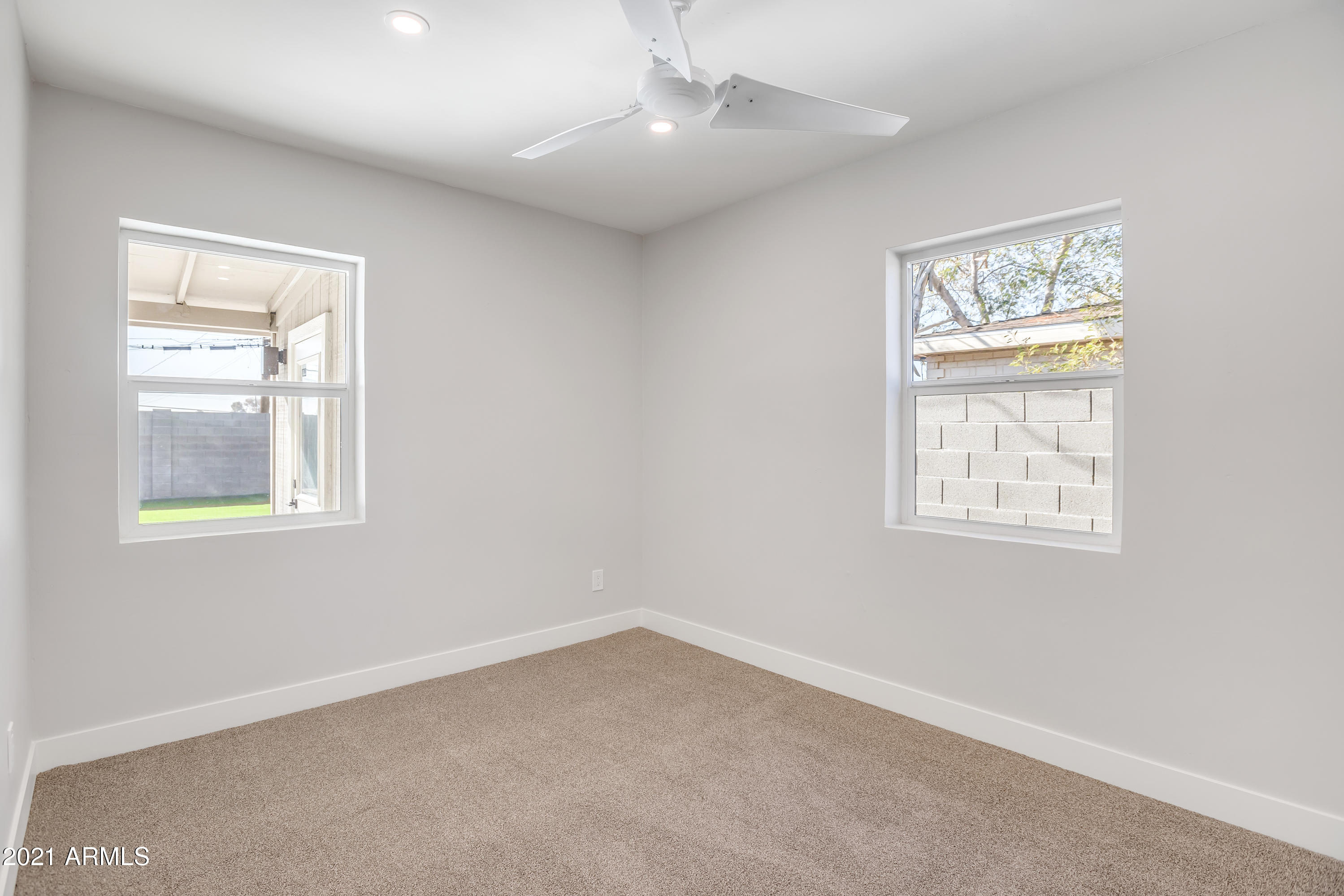 45 West Vogel Avenue Phoenix, AZ 85021 - Photo 12 of 20 Bedroom 2b