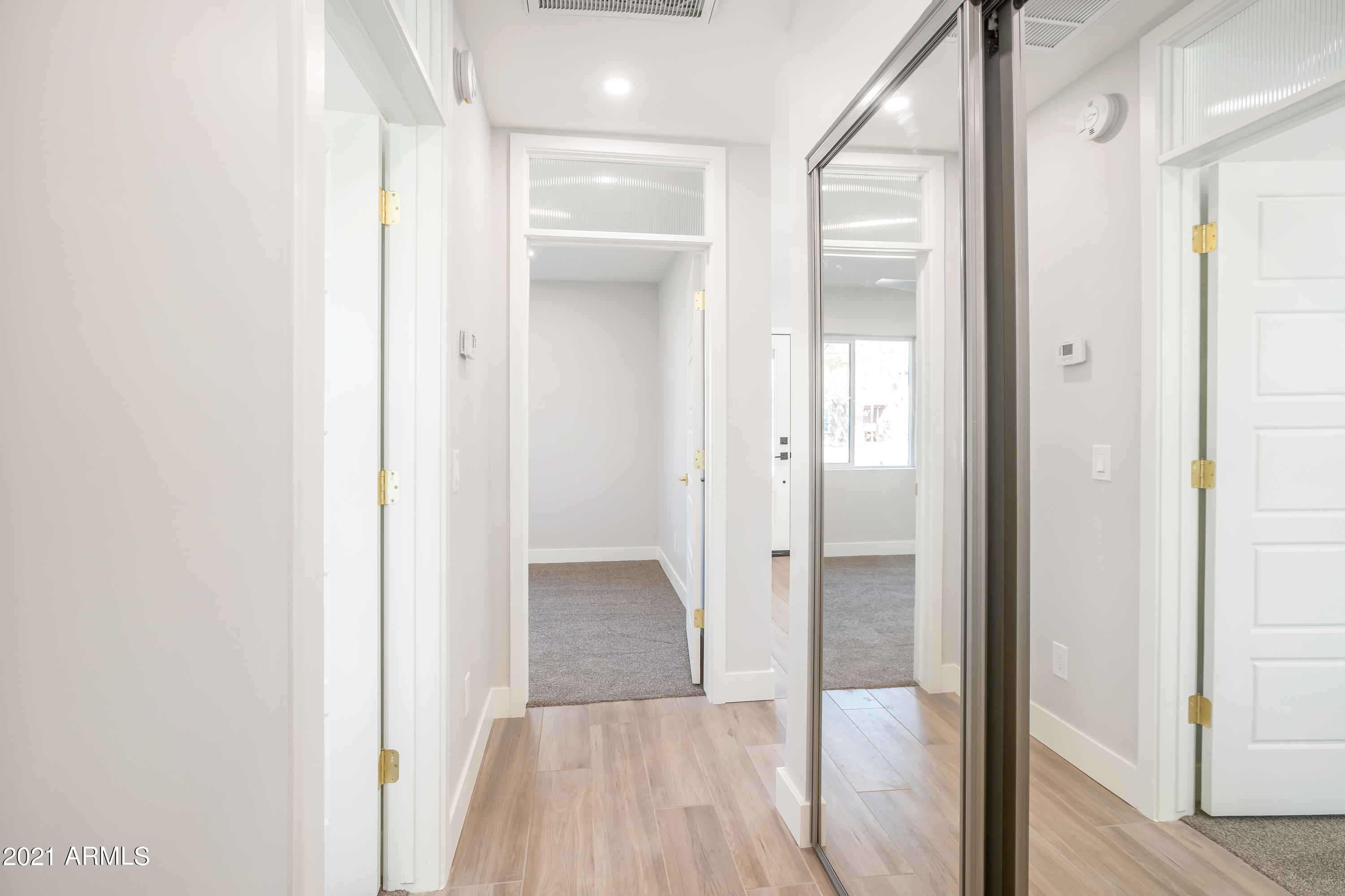 45 West Vogel Avenue Phoenix, AZ 85021 - Photo 14 of 20 Hallway