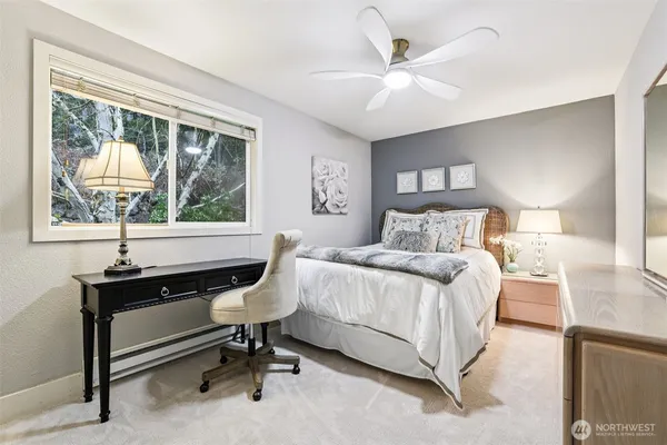 $413,000 | 11060 Northeast 33rd Place, Unit E3, Bellevue, WA 98004