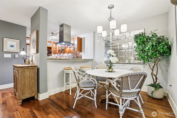 $413,000 | 11060 Northeast 33rd Place, Unit E3, Bellevue, WA 98004