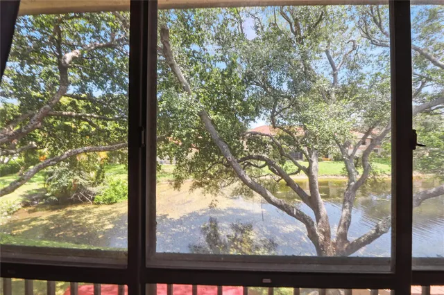 $275,000 | 2881 Carambola Circle South, Unit 2072, Coconut Creek, FL 33066