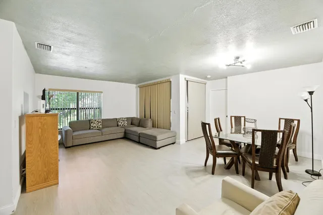 $275,000 | 2881 Carambola Circle South, Unit 2072, Coconut Creek, FL 33066